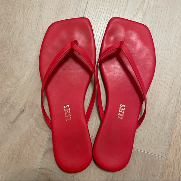 TKEES Red Leather Square Toe Flip Flops - Picture 2 of 4